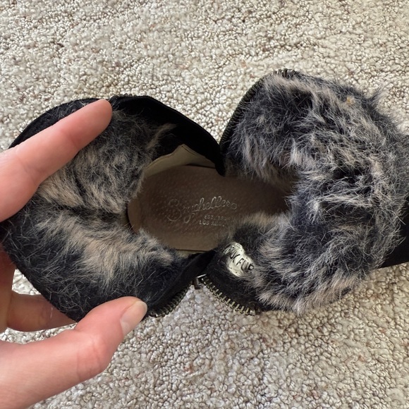 Seychelles Black Suede Ankle Boots Faux Fur Lined Size 8.5 - Picture 3 of 9